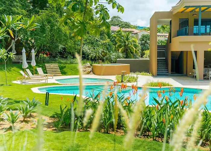 Pool View + Clulb In Playas Del Coco | Naumi N521 *