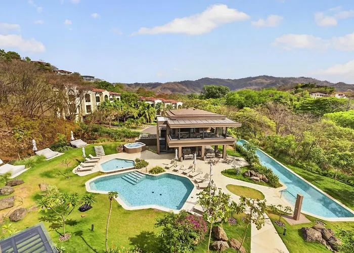 Pool View + Clulb In Playas Del Coco | Naumi N521 *